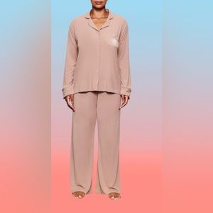 Skims ribbed lounger set